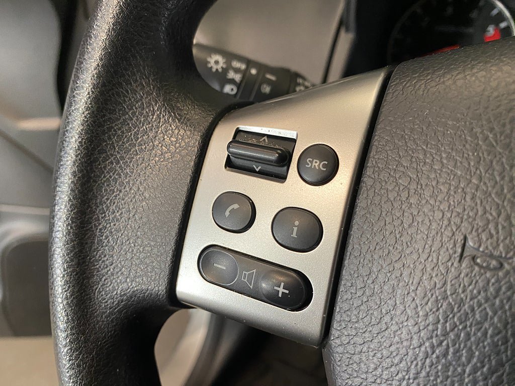 Vehicle Image 32