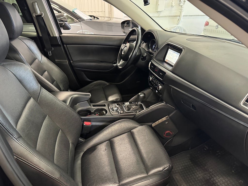 Vehicle Image 17