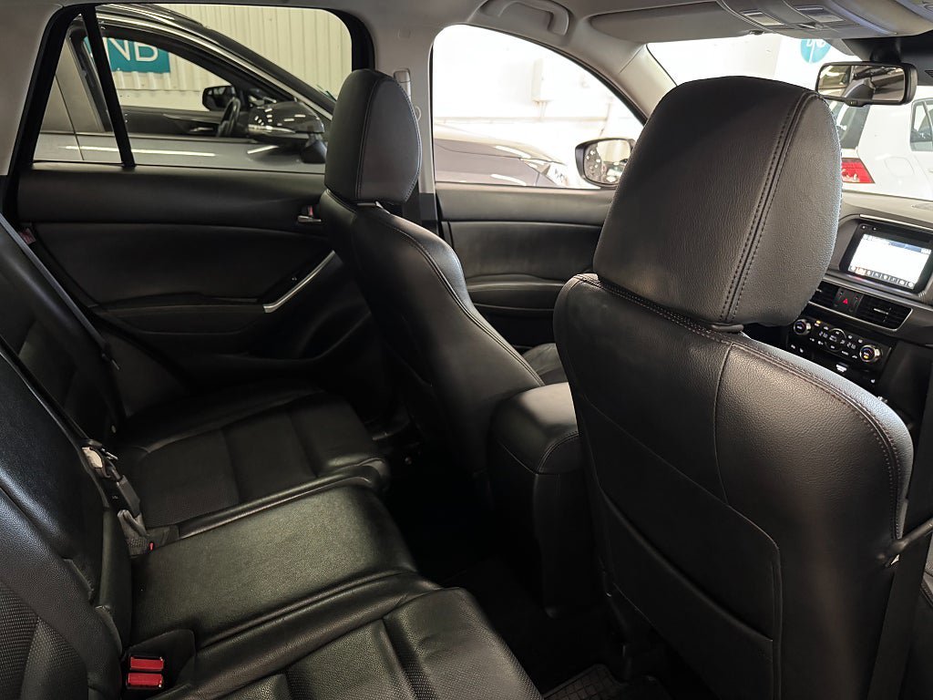 Vehicle Image 18
