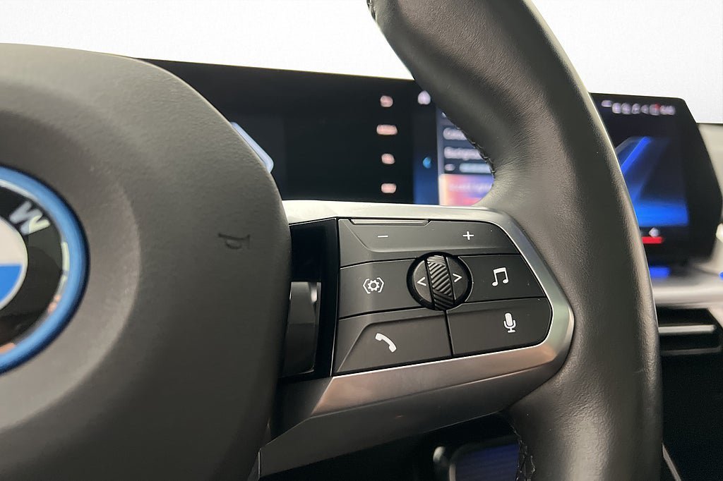 Vehicle Image 34