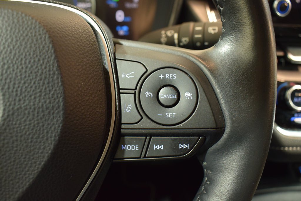 Vehicle Image 15