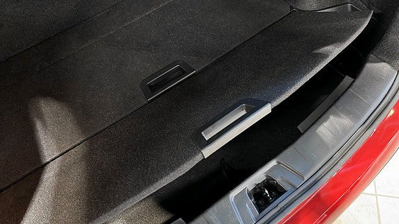 Vehicle Image 16