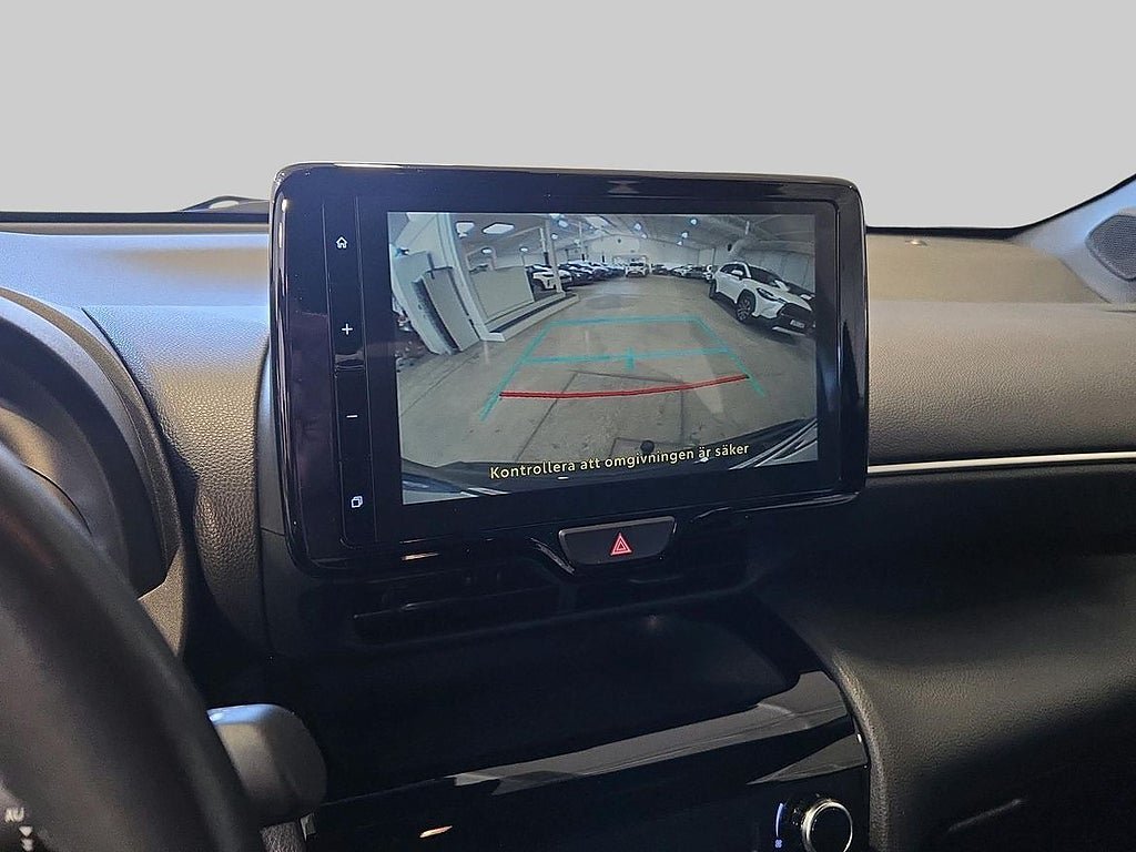 Vehicle Image 16
