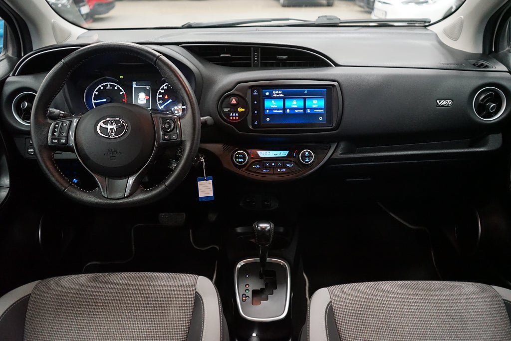Vehicle Image 7
