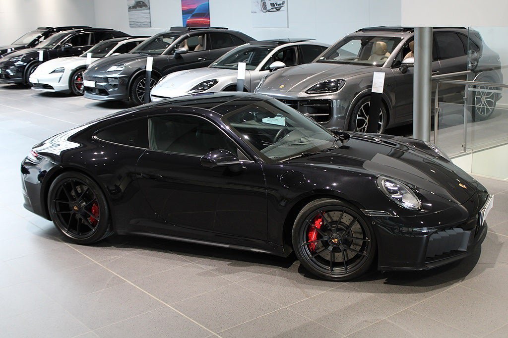 Vehicle Image 8