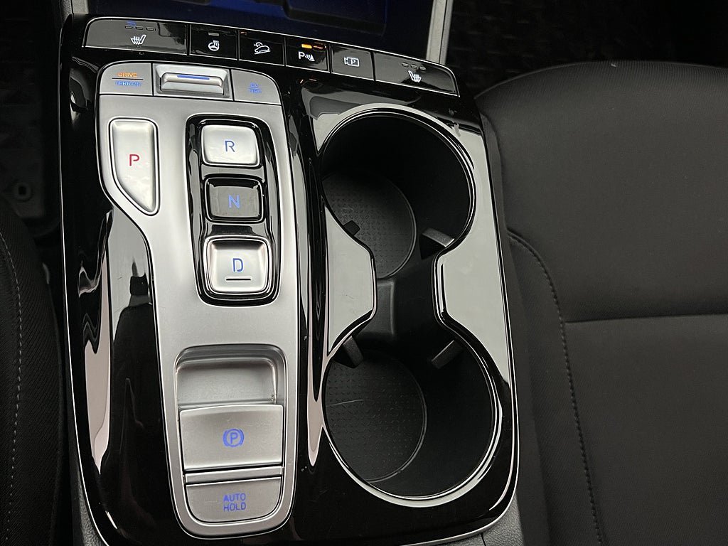 Vehicle Image 23