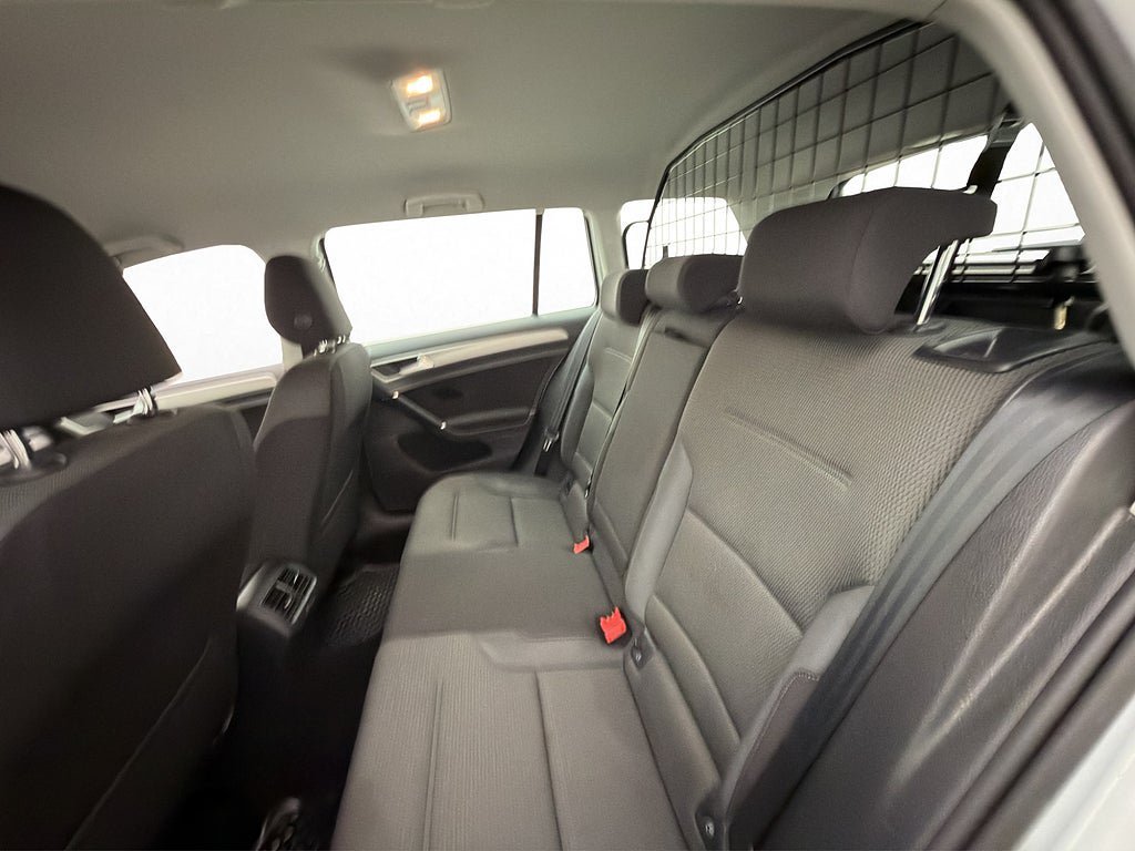 Vehicle Image 23