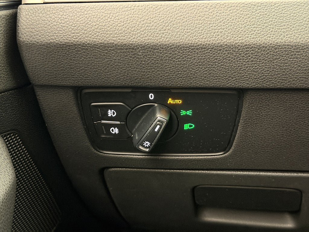 Vehicle Image 27