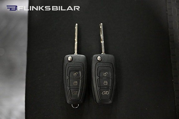 Vehicle Image 24