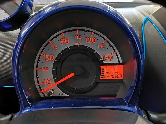 Vehicle Image 8