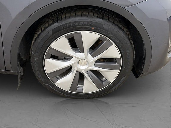 Vehicle Image 33
