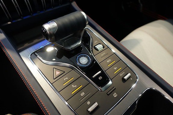 Vehicle Image 19