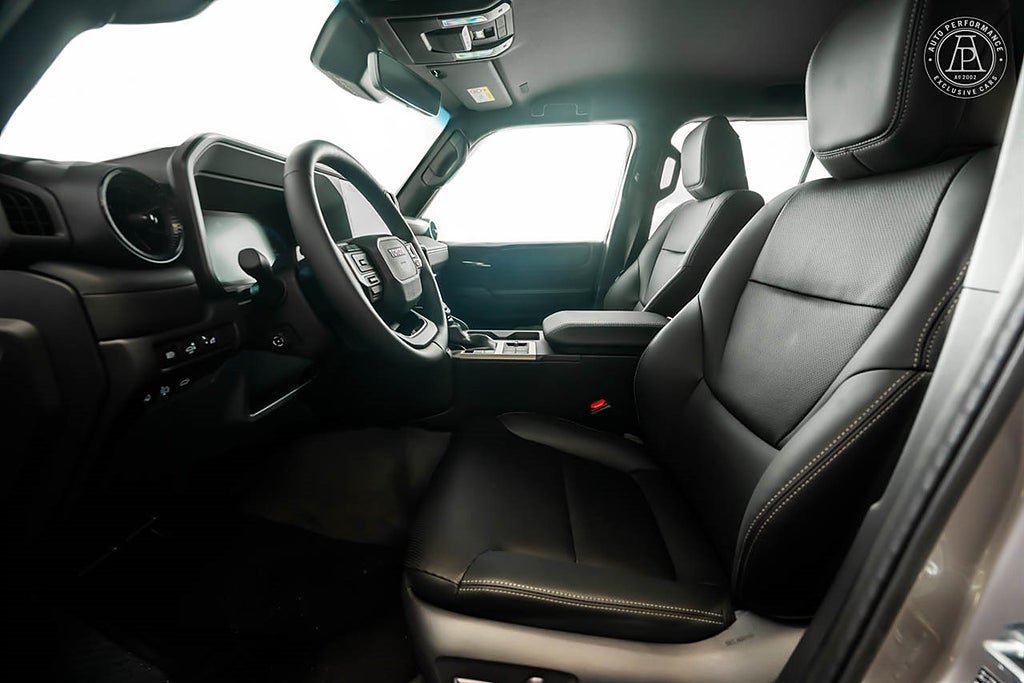 Vehicle Image 8