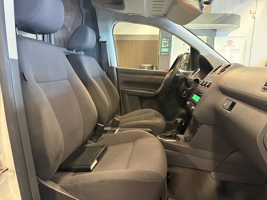 Vehicle Image 19
