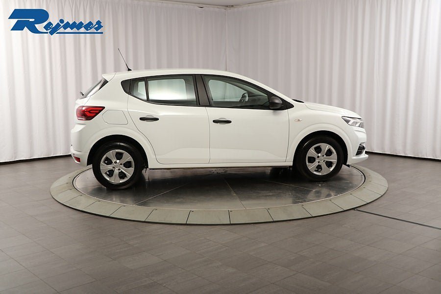 Vehicle Image 19