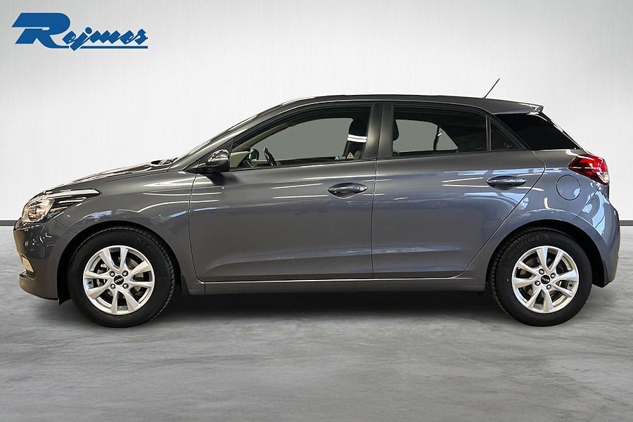 Vehicle Image 7