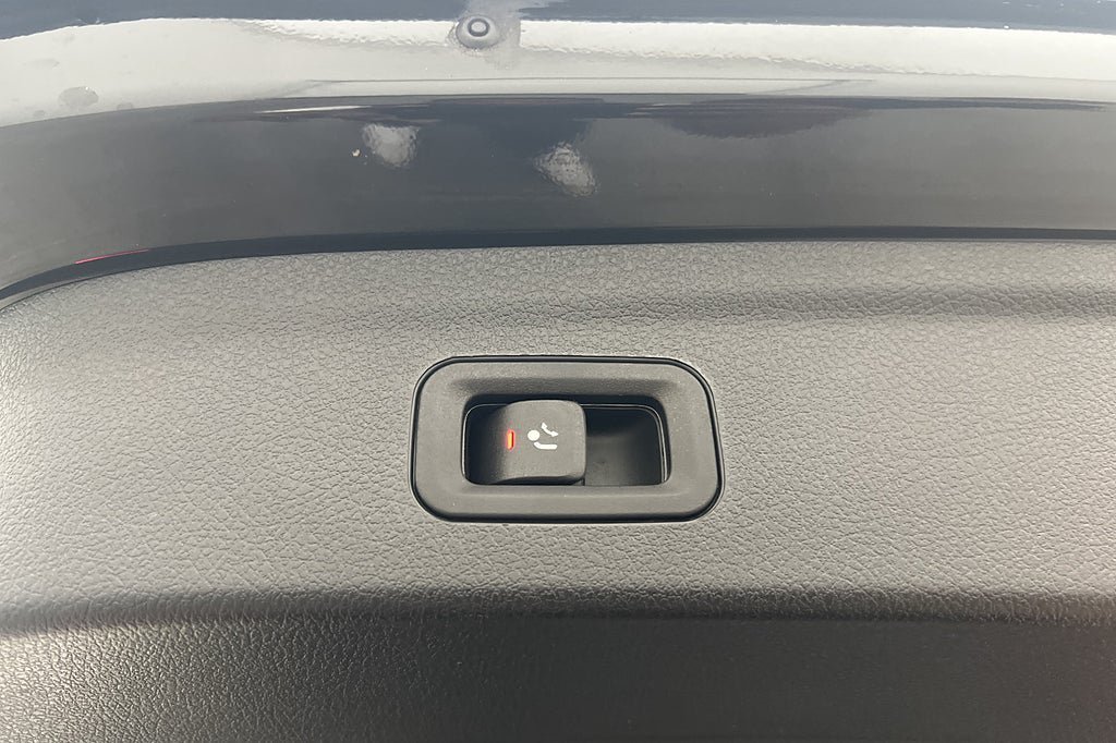 Vehicle Image 38