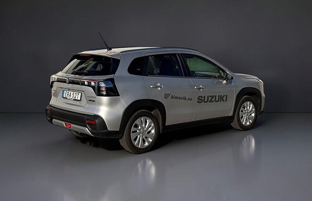 Vehicle Image 8