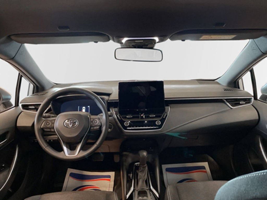 Vehicle Image 8