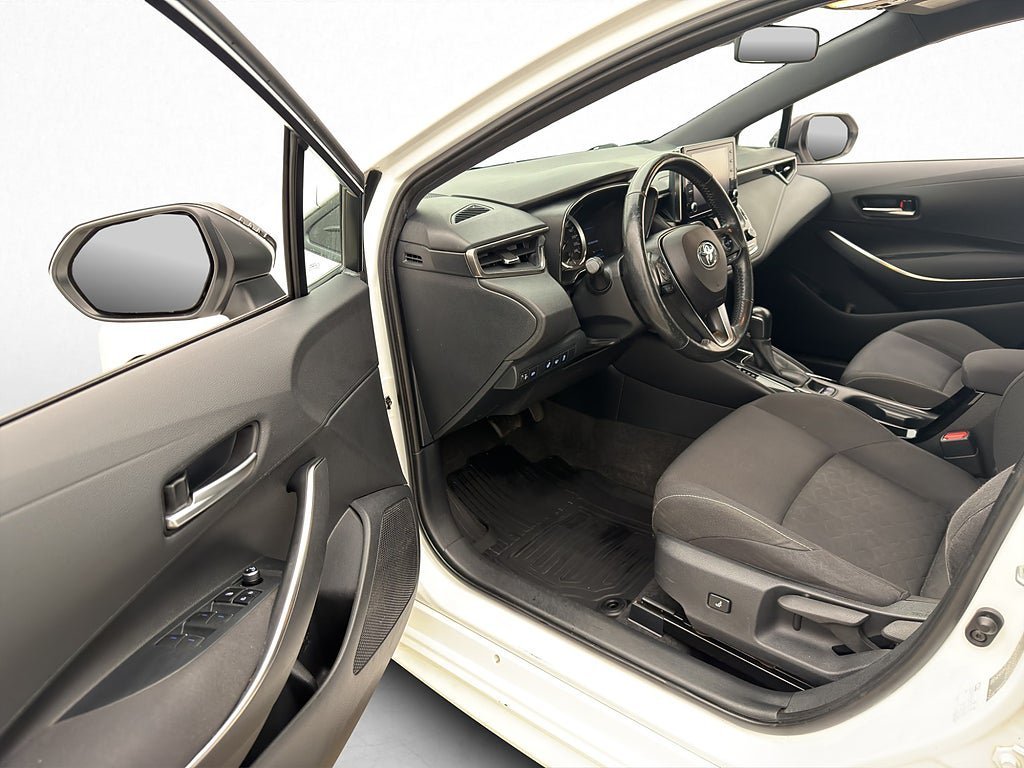 Vehicle Image 10