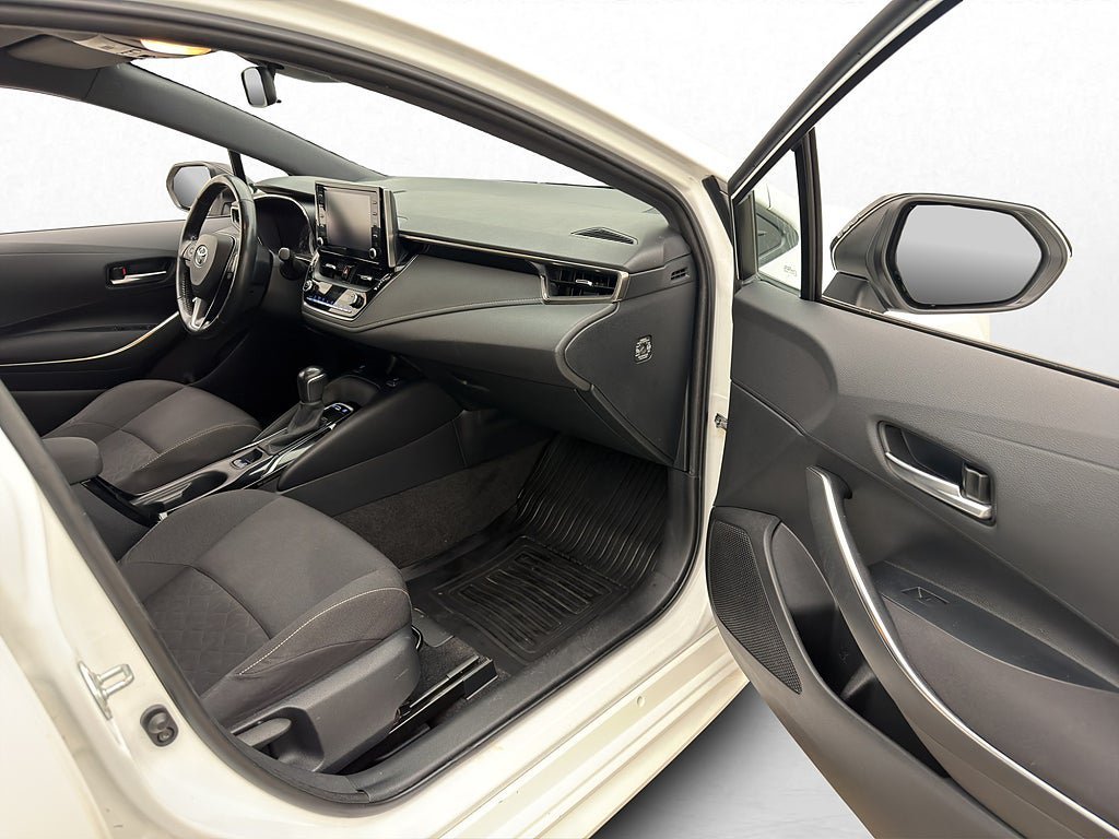 Vehicle Image 21