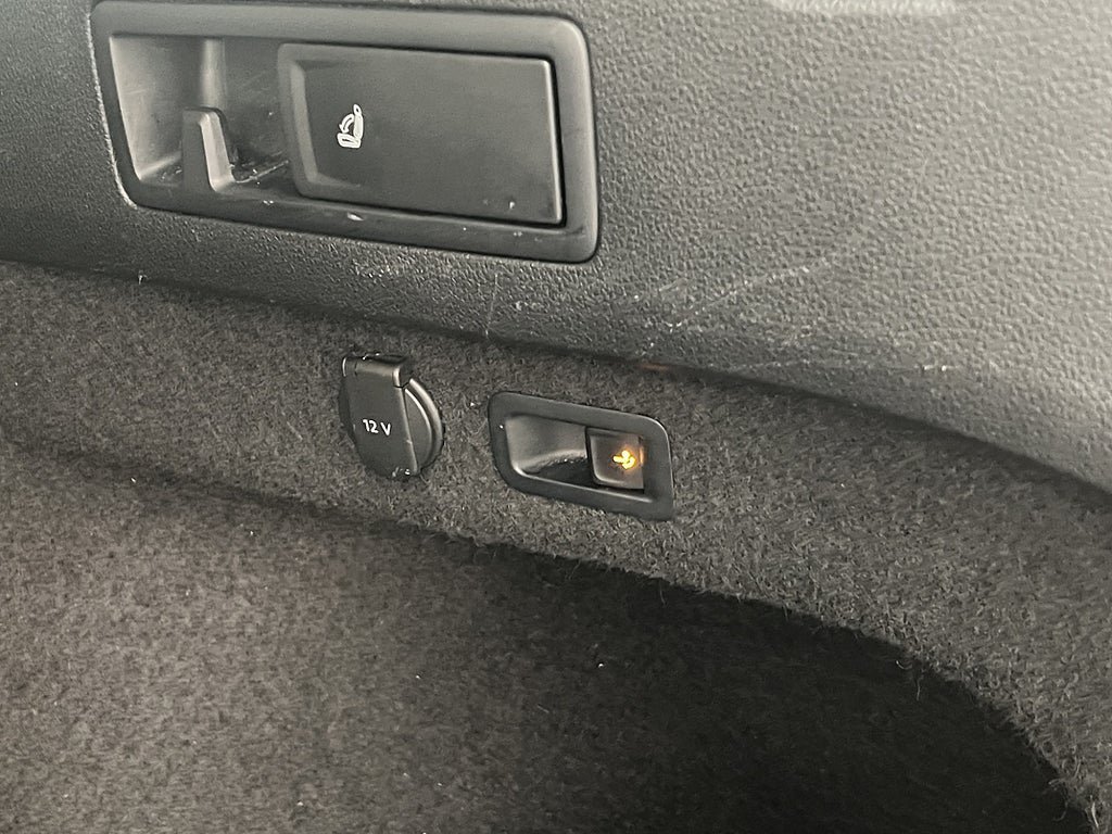 Vehicle Image 26