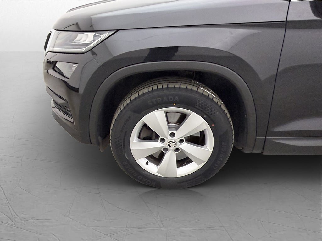 Vehicle Image 32