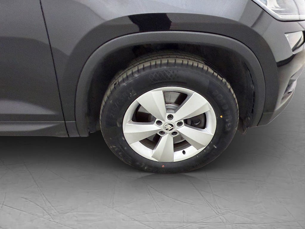 Vehicle Image 35