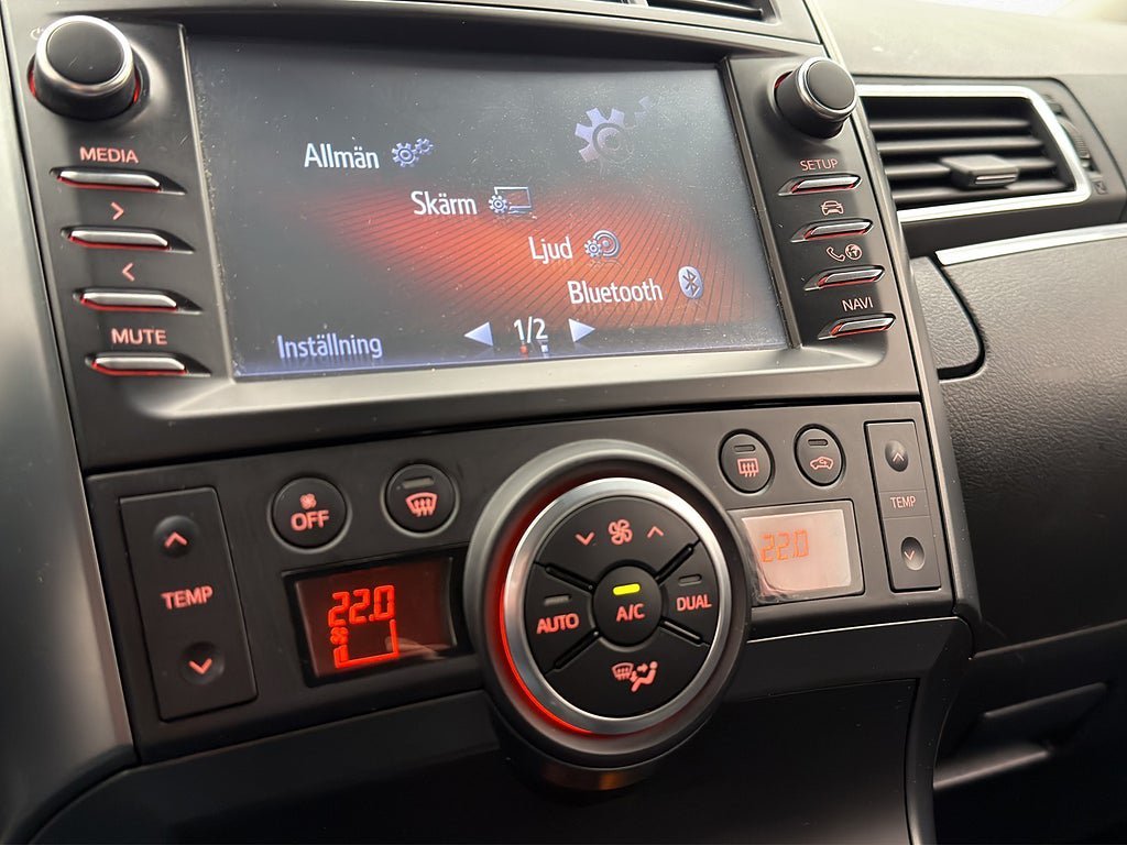Vehicle Image 26