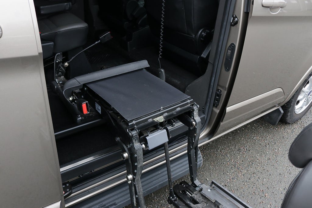Vehicle Image 19