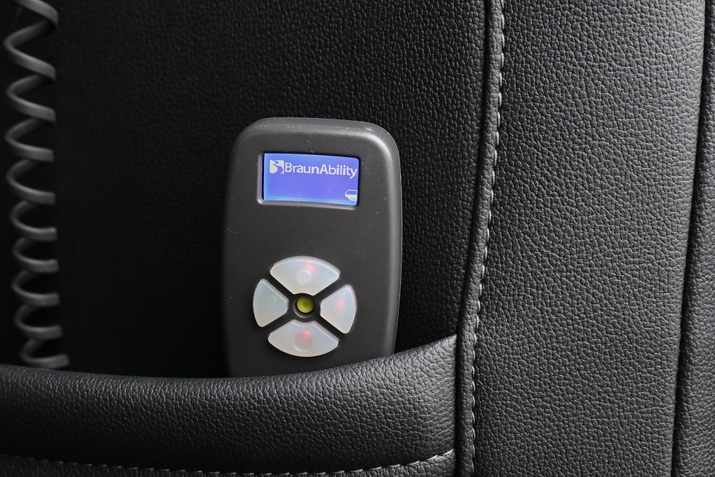 Vehicle Image 21