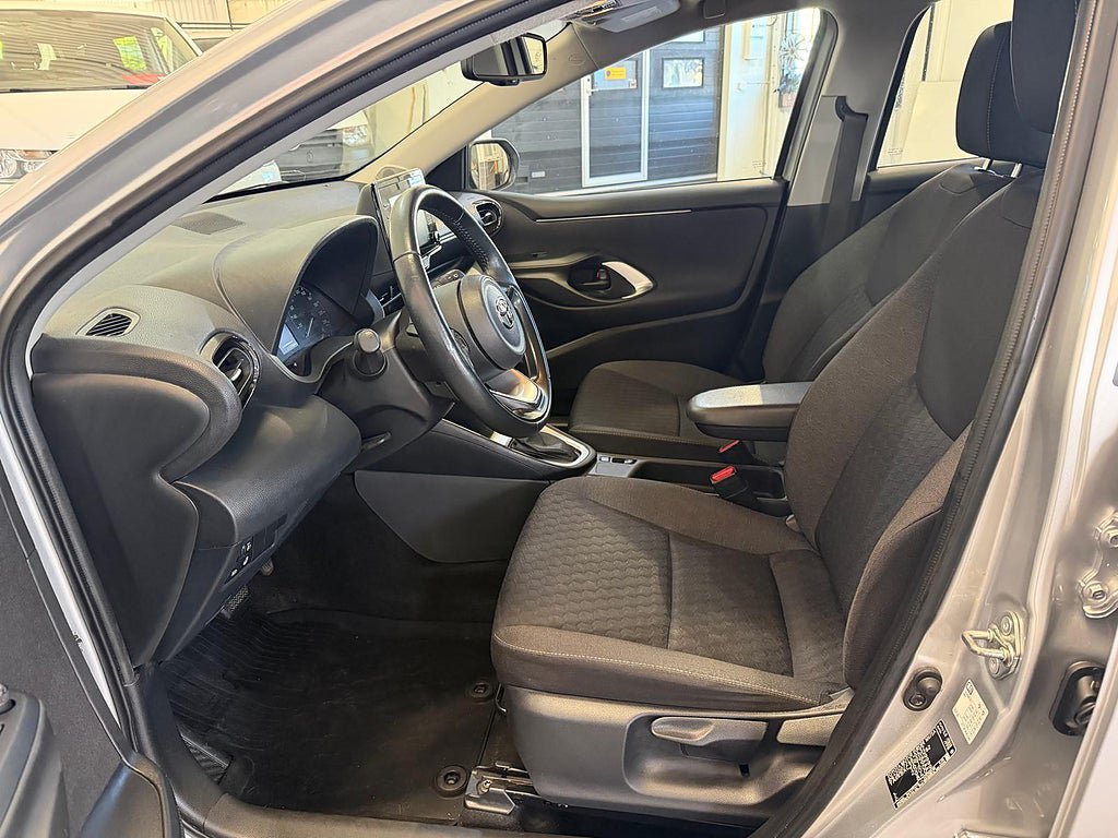Vehicle Image 7