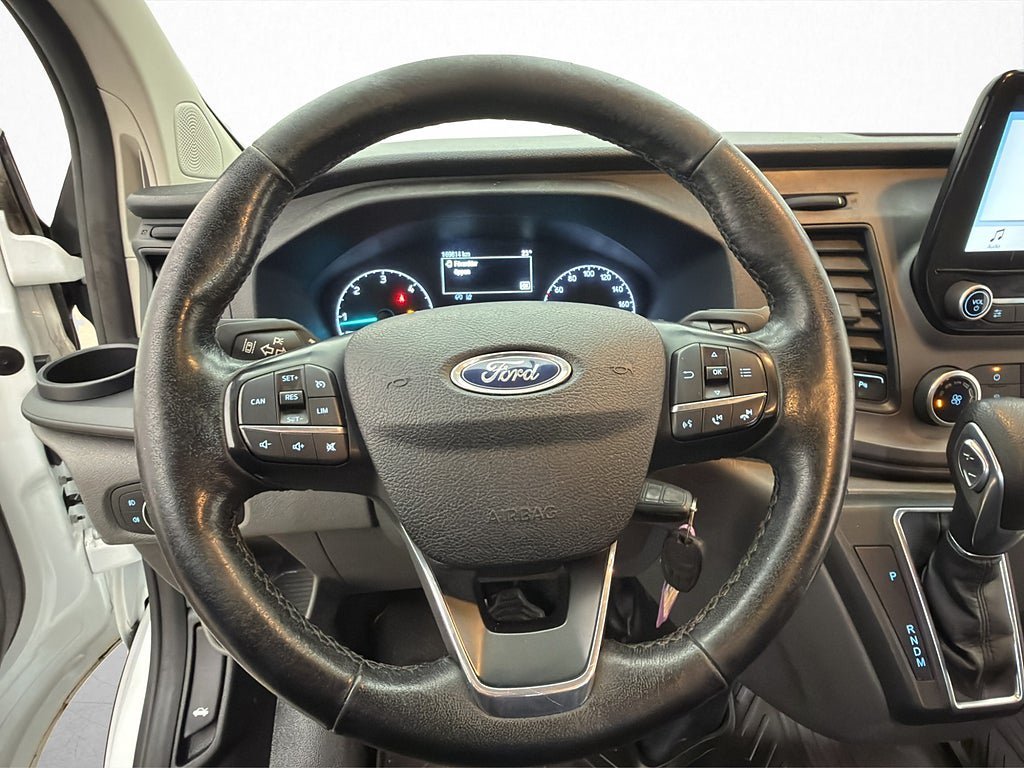 Vehicle Image 17