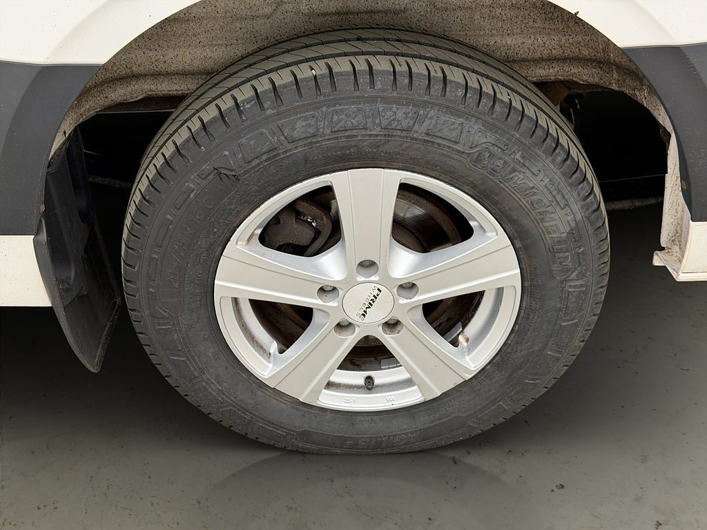 Vehicle Image 31