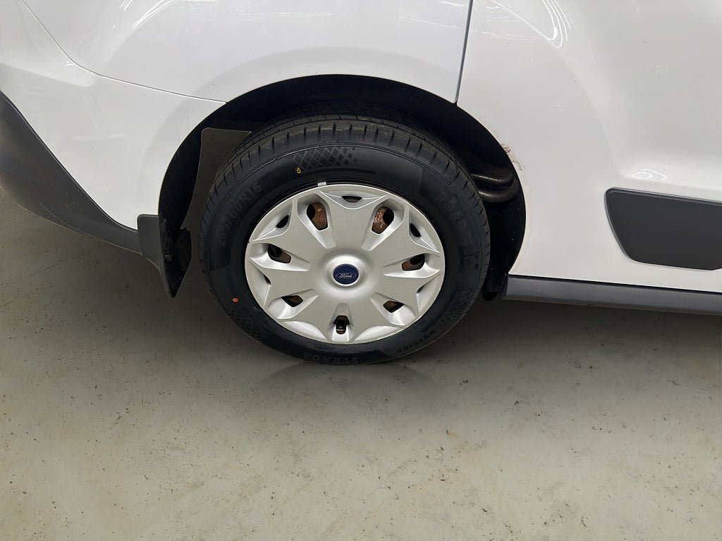 Vehicle Image 26