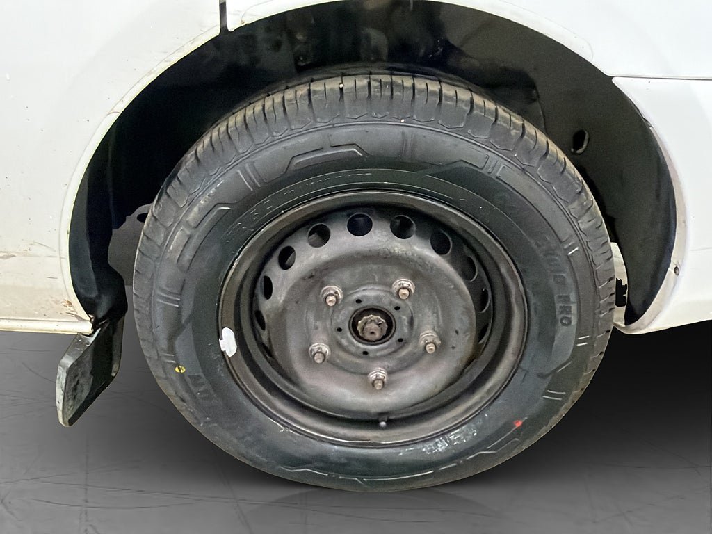 Vehicle Image 33