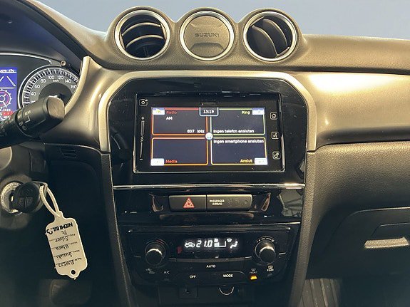 Vehicle Image 11