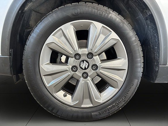 Vehicle Image 15