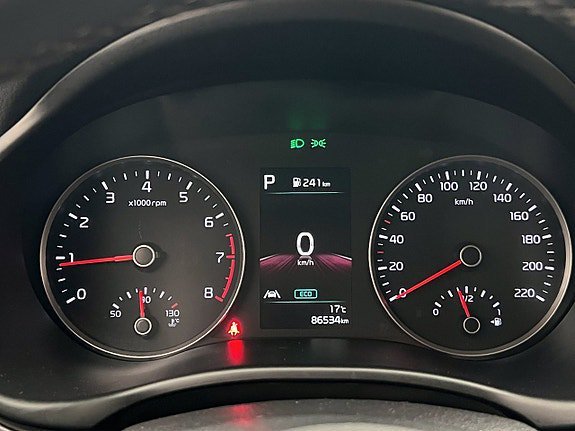 Vehicle Image 23