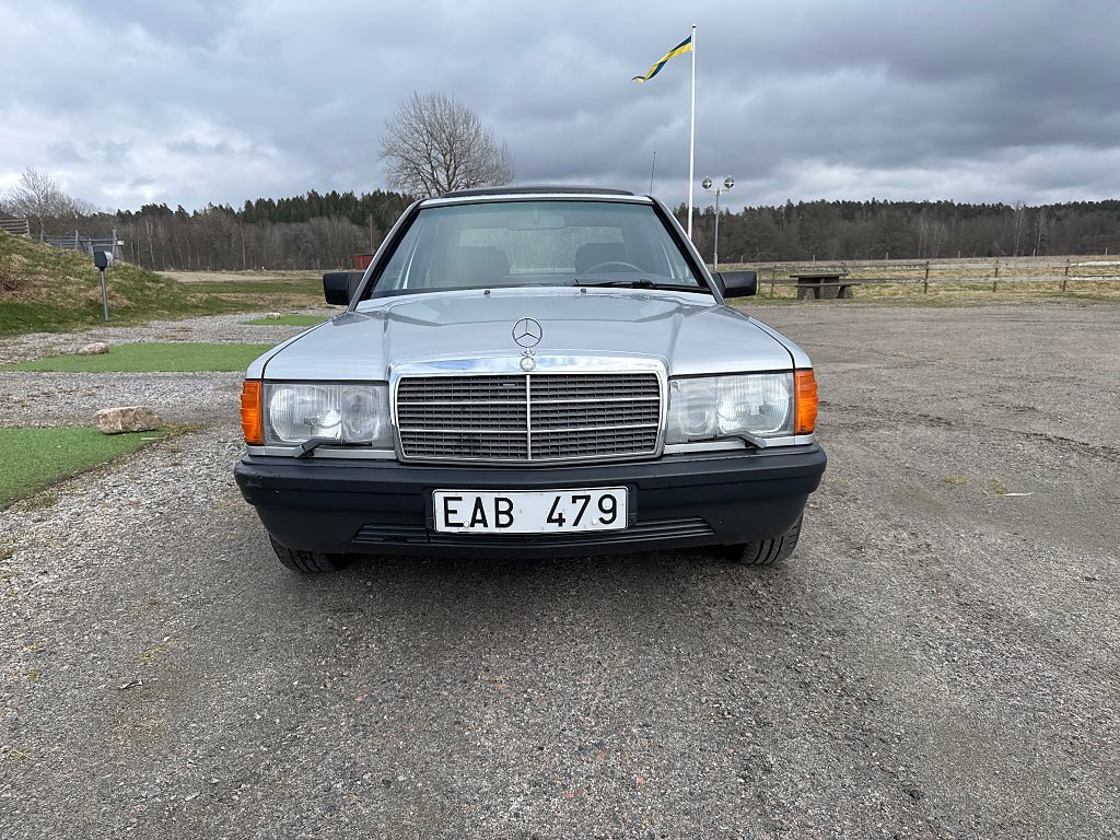 Vehicle Image 27