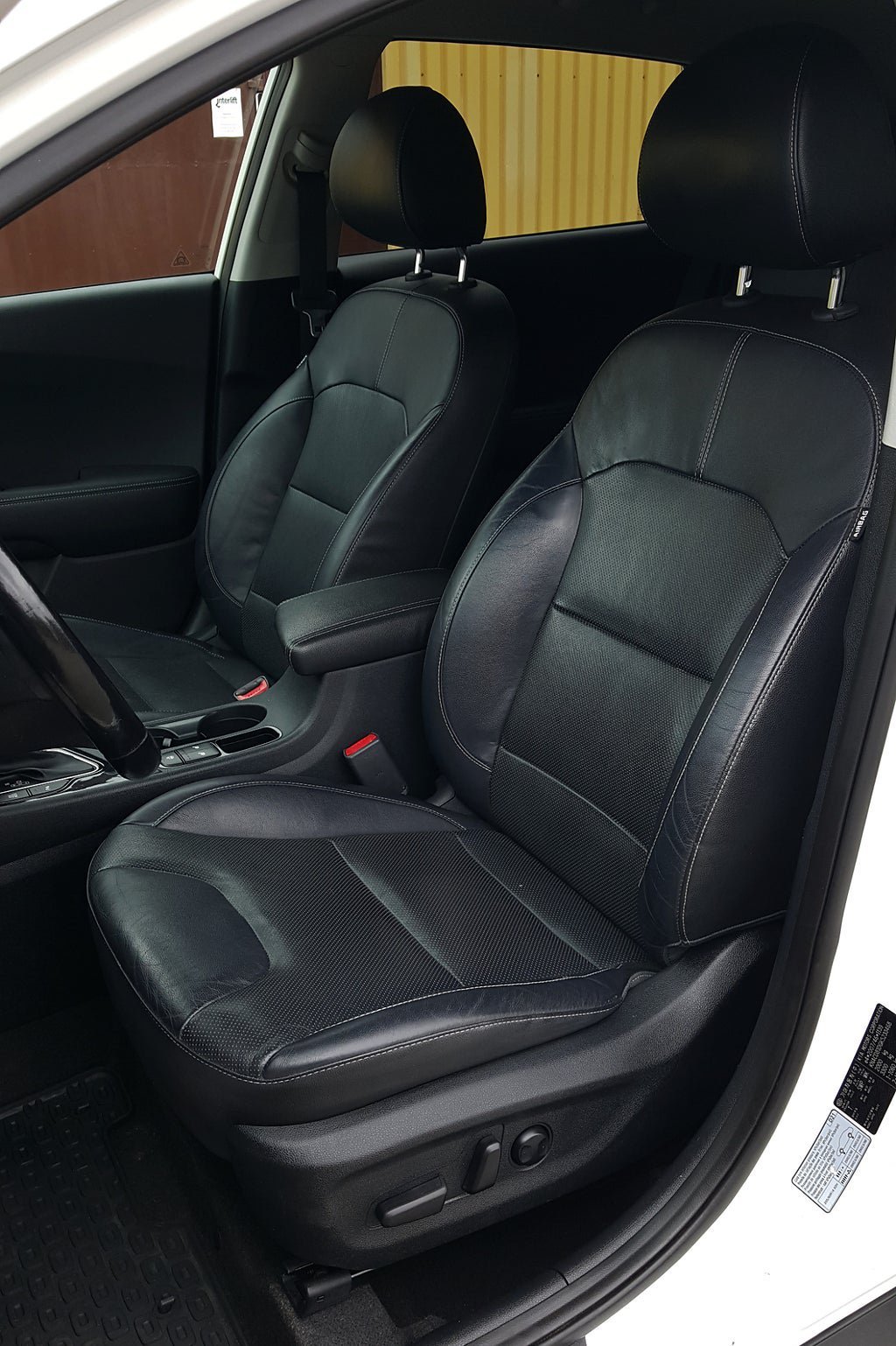 Vehicle Image 22