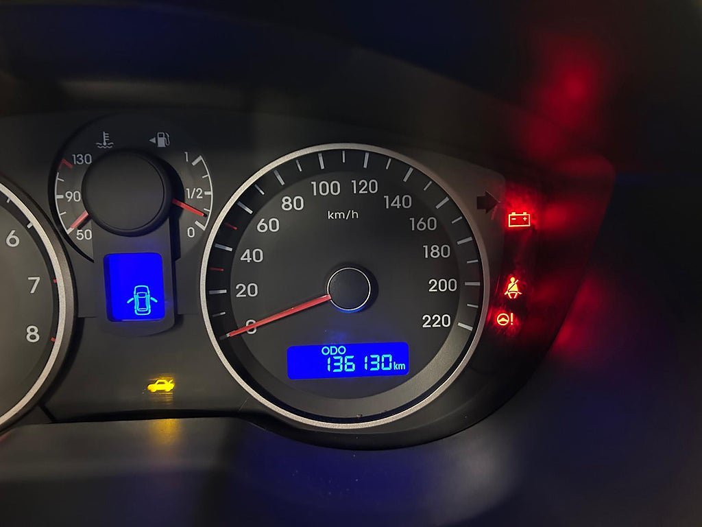 Vehicle Image 22