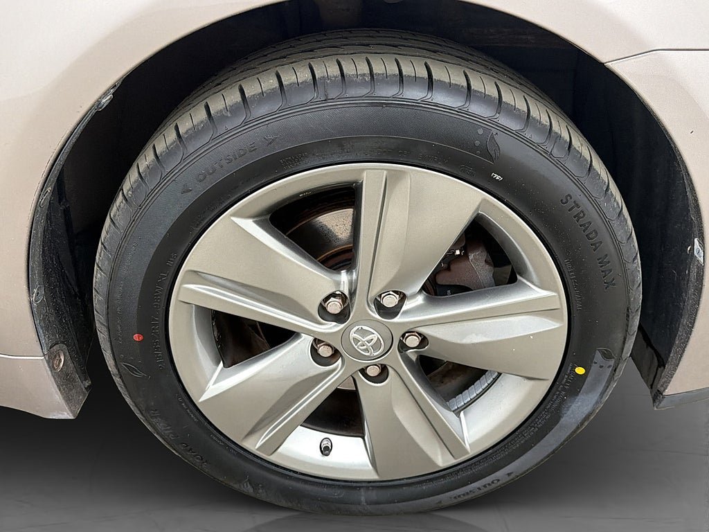 Vehicle Image 11