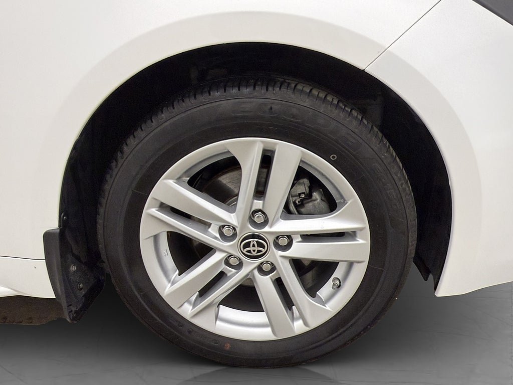 Vehicle Image 11