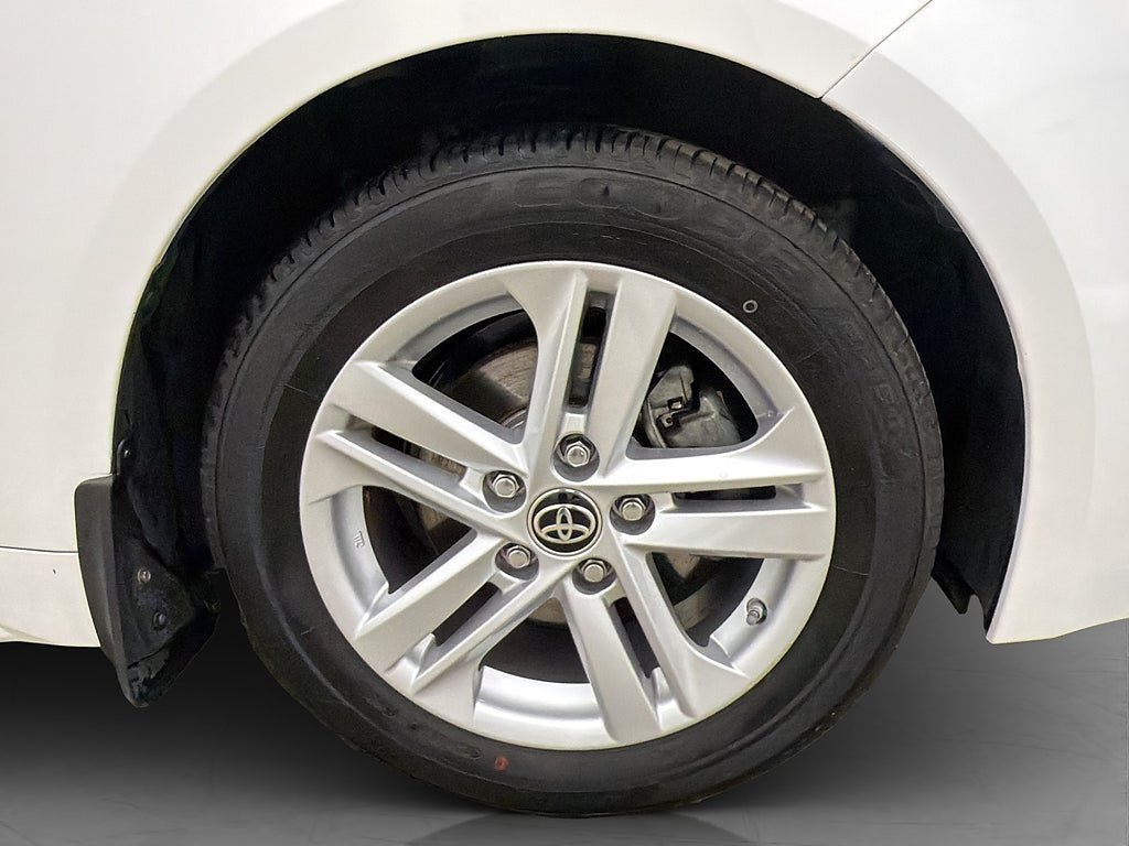Vehicle Image 13