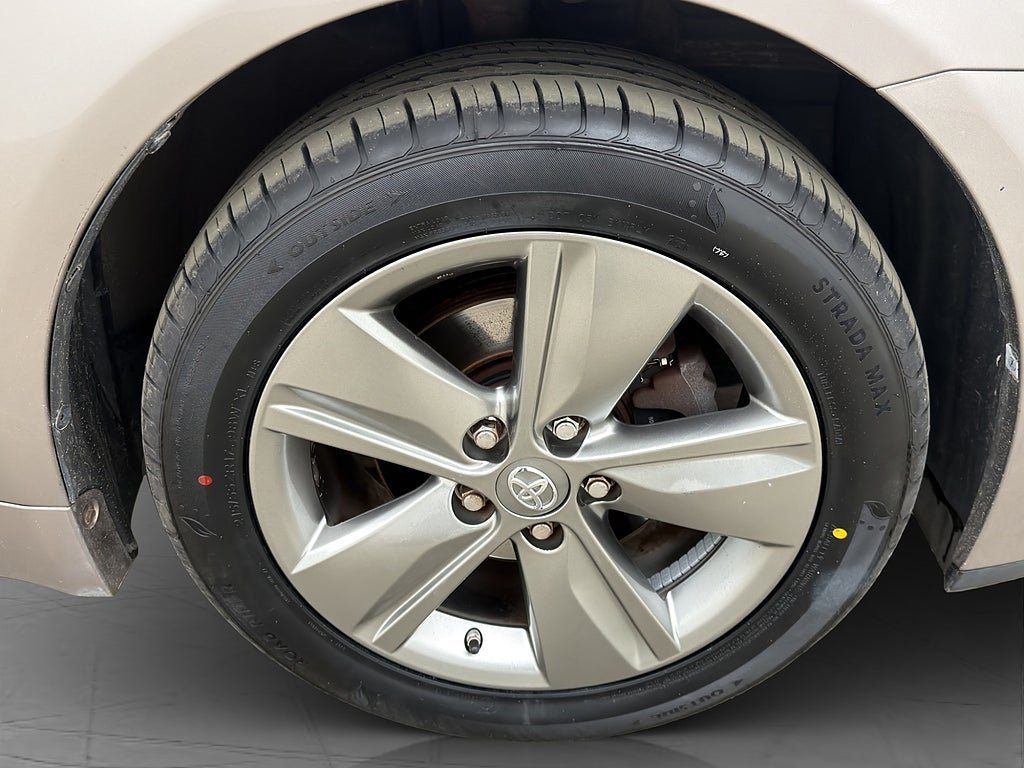 Vehicle Image 13