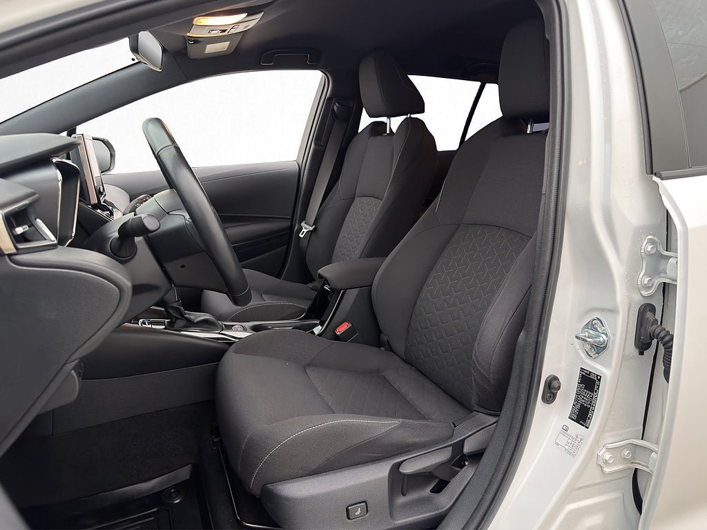 Vehicle Image 21