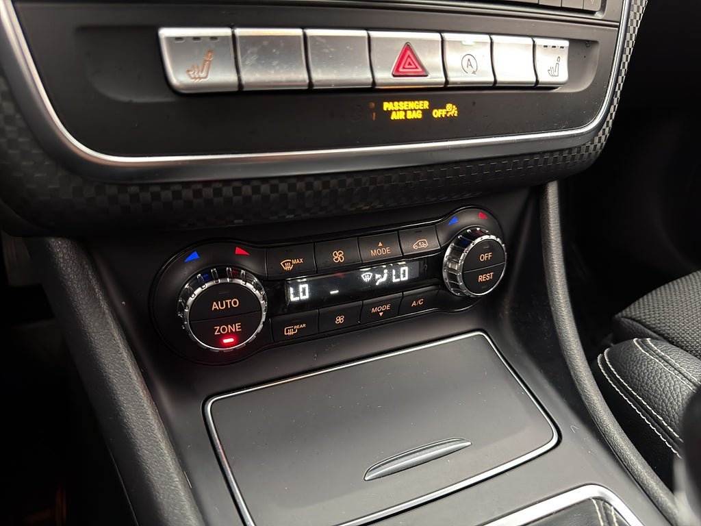 Vehicle Image 26