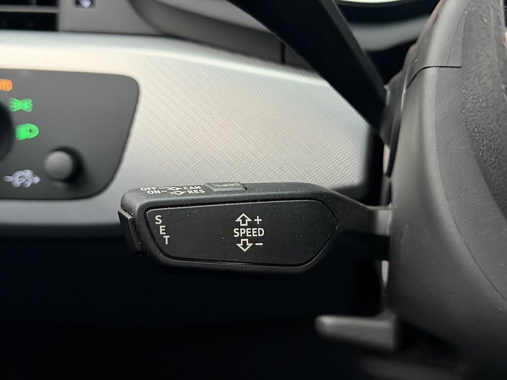 Vehicle Image 26