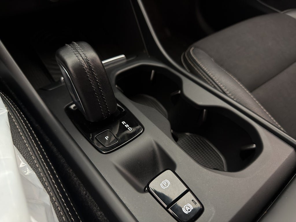 Vehicle Image 22